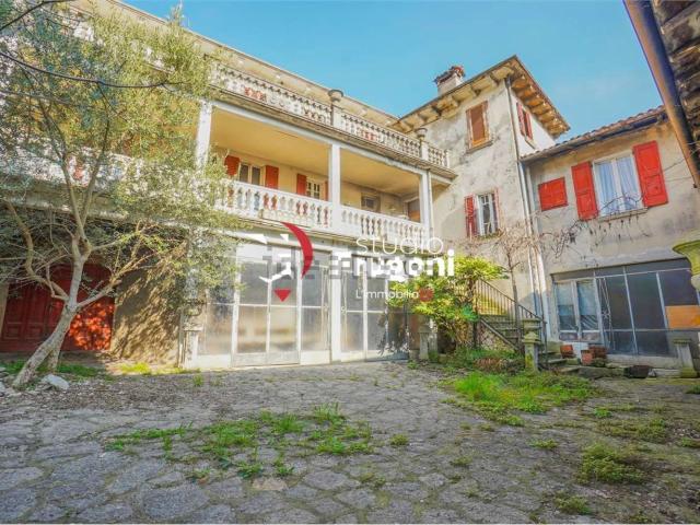 Rustico in vendita a Comunità montana della Valle Sabbia, Roè Volciano