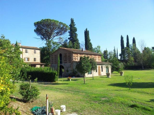 Rustico in vendita a Terricciola, Toscana