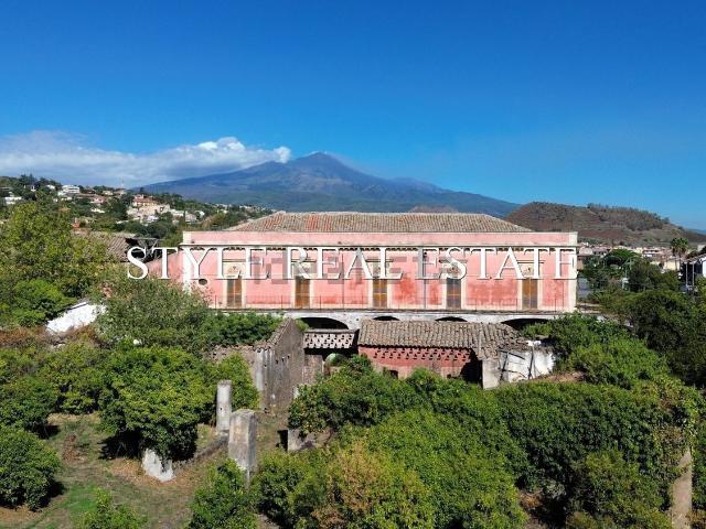 Rustico in vendita a Viagrande, Sicilia