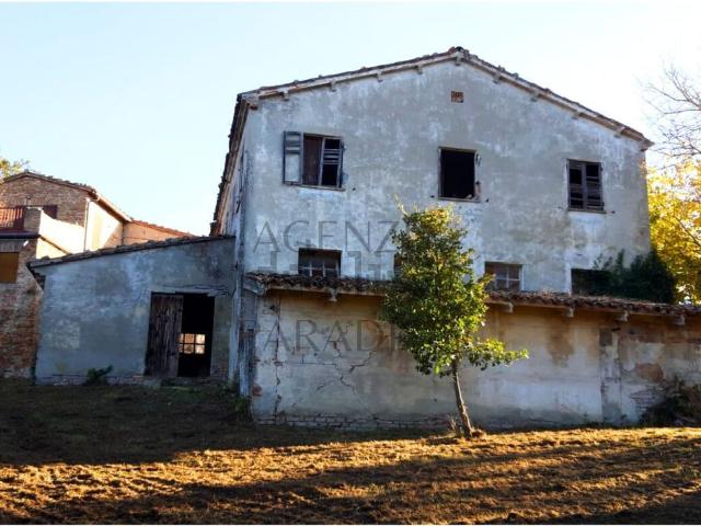 Rustico in vendita a Tufo, Marche