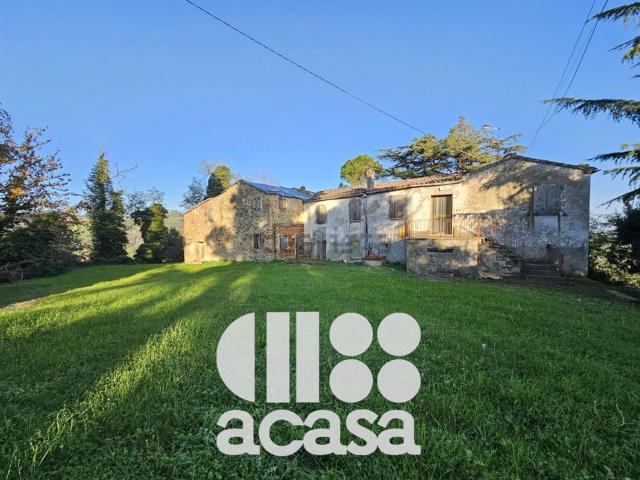 Rustico in vendita a Diolaguardia, Roncofreddo