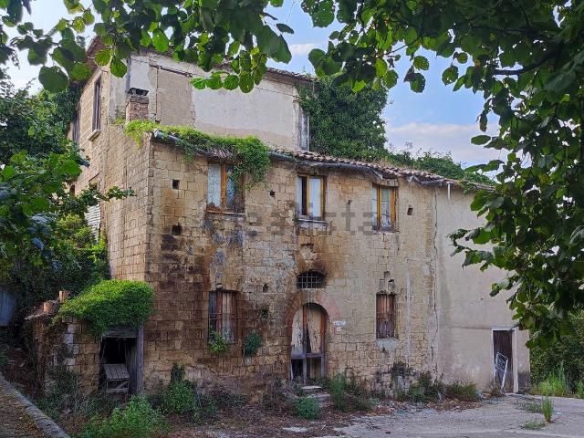 Rustico in vendita a Contrada, Campania