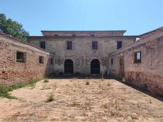 Rustico in vendita a Macchie, Castiglione del Lago