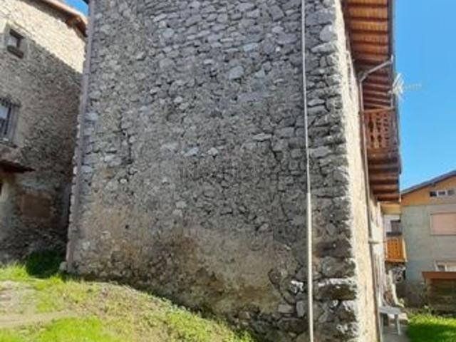 Rustico in vendita a Comunità Montana della Valle Brembana, San Giovanni Bianco