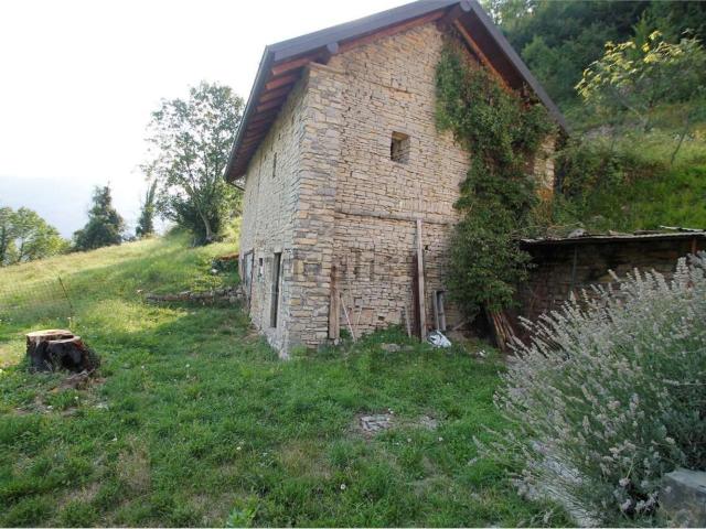 Rustico in vendita a Brancilione, Corna Imagna