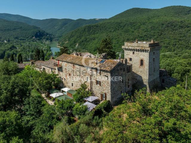 Rustico in vendita a Izzalini, Umbria