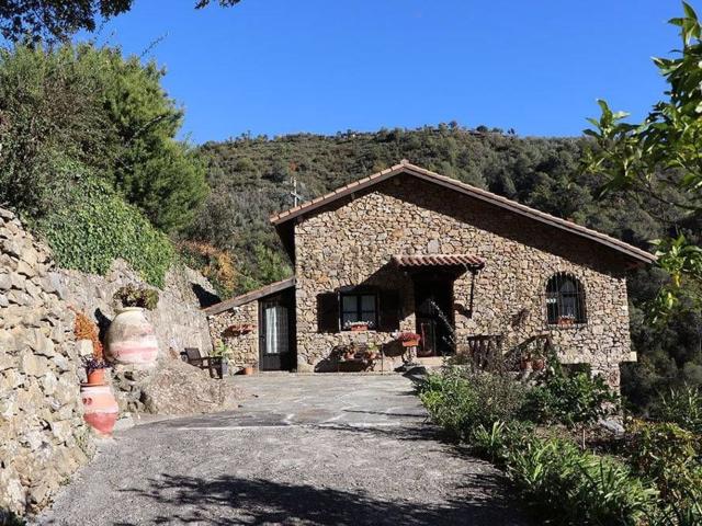 Rustico in vendita a Dolceacqua, Liguria