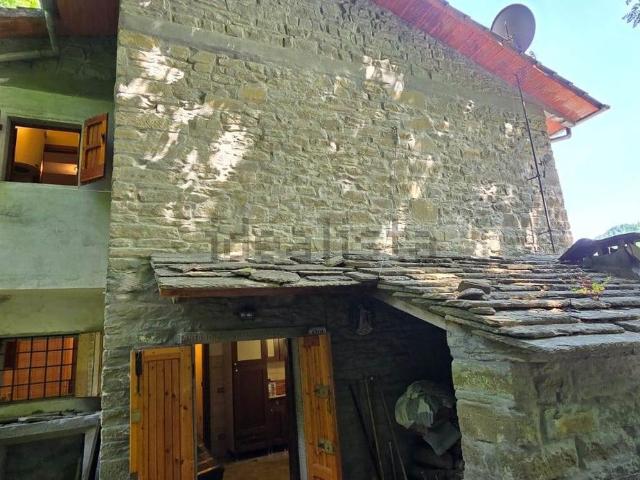 Rustico in vendita a Firenzuola, Toscana