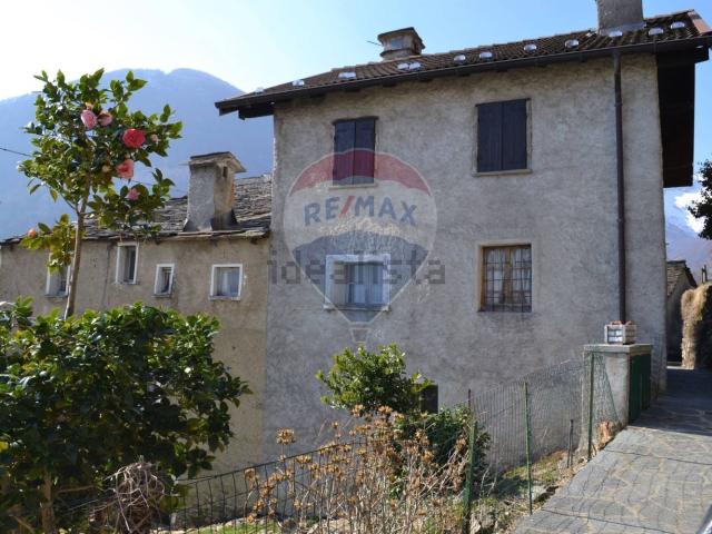 Rustico in vendita a Valle Cannobina, Piemonte