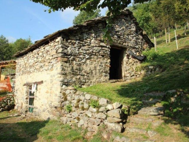 Rustico in vendita a Comunità montana della Valchiavenna, Gordona