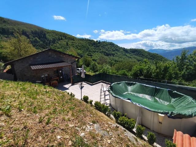 Rustico in vendita a Unione Comuni Garfagnana, Villa Collemandina