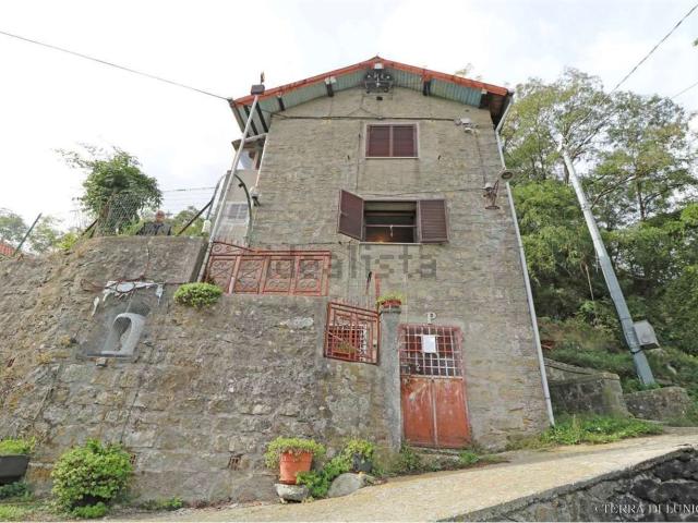 Rustico in vendita a Serra, Pontremoli
