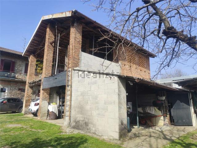 Rustico in vendita a Cascina Arcissa, Montano Lucino