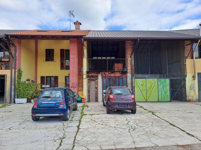 Rustico in vendita a Cerello, Corbetta