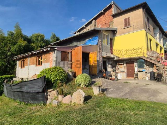 Rustico in vendita a Comunità Montana del Piambello, Viggiù