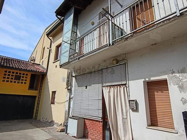 Rustico in vendita a Bariano, Lombardia