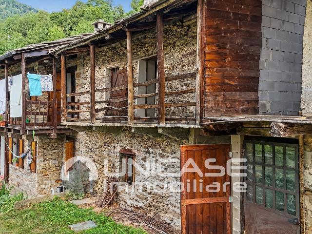 Rustico in vendita a Rorà, Torino