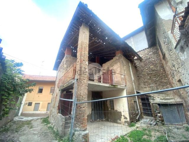 Rustico in vendita a Piazza, Palazzolo sull'Oglio