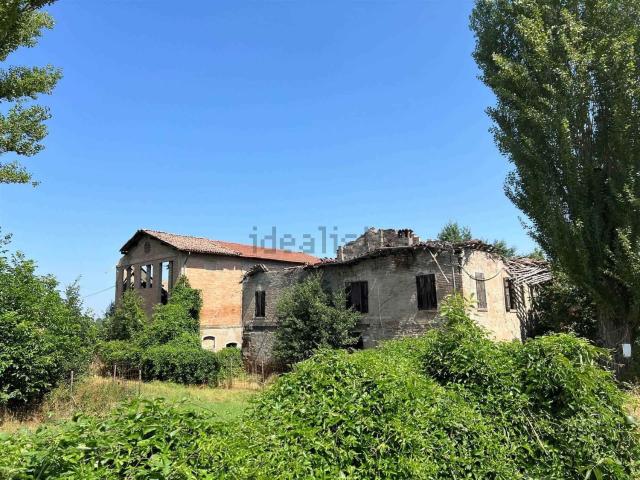 Rustico in vendita a San Faustino-Madonnina-Quattroville, Modena