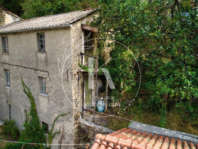 Rustico in vendita a Santuario, Albisola Capo