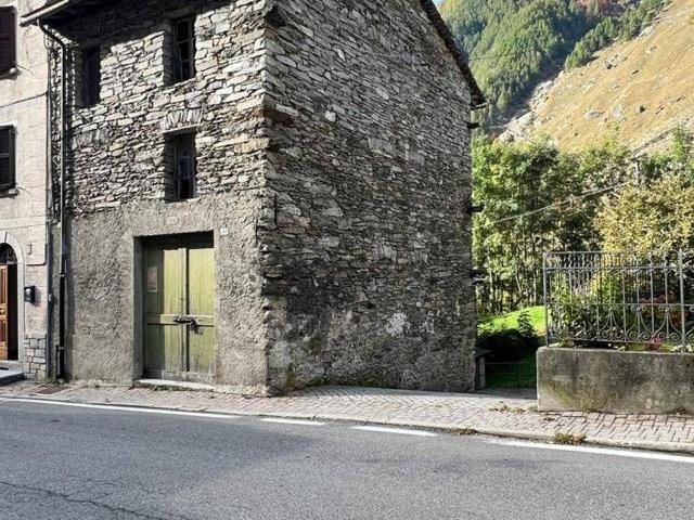 Rustico in vendita a Comunità montana della Valchiavenna, Campodolcino