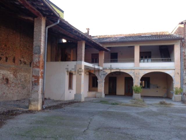Rustico in vendita a Carpenedolo, Lombardia