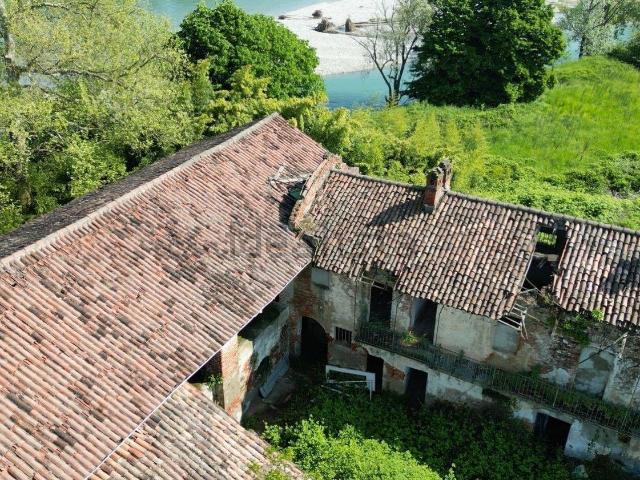 Rustico in vendita a Cascina Aguzzafame, Vigevano