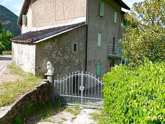 Rustico in vendita a Unione dei comuni del Frignano, Fanano