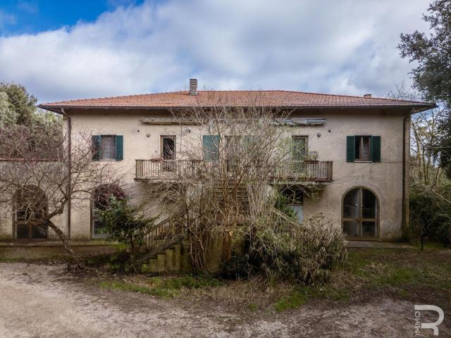 Rustico in vendita a Scansano, Toscana