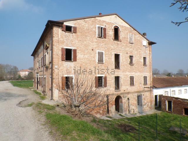 Rustico in vendita a Roncoferraro, Lombardia