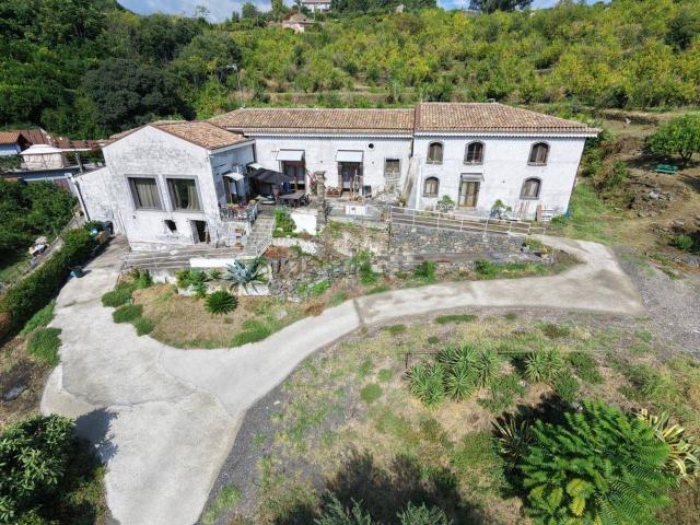 Rustico in vendita a San Giovanni Montebello, Giarre