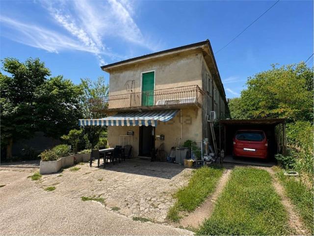Rustico in vendita a San Bonifacio, Veneto