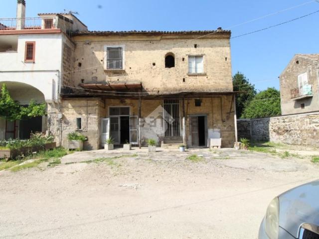 Rustico in vendita a Casagiove, Campania