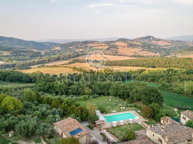Rustico in vendita a Izzalini, Umbria