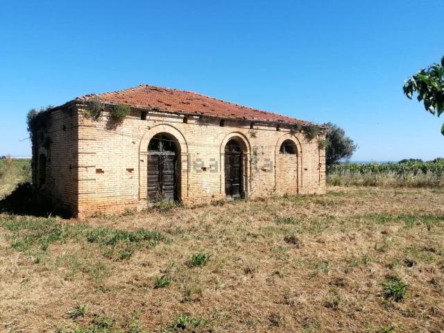 Rustico in vendita a Ortona, Abruzzo