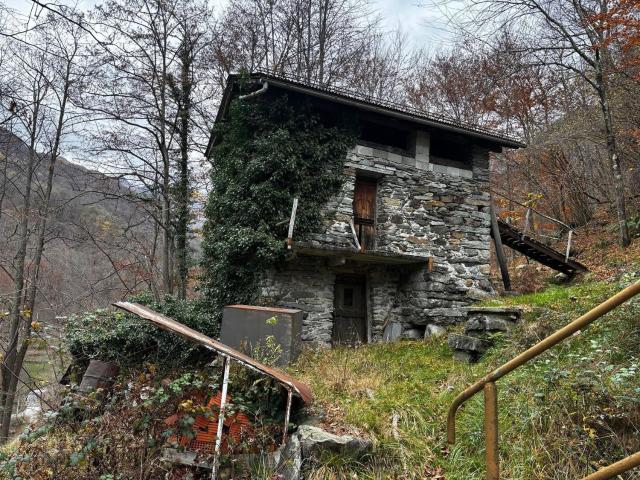 Rustico in vendita a Piemonte, Vercelli