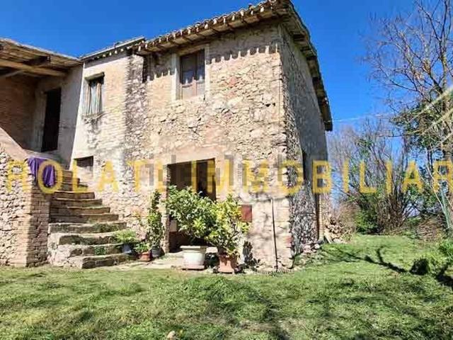Rustico in vendita a Trevi, Umbria