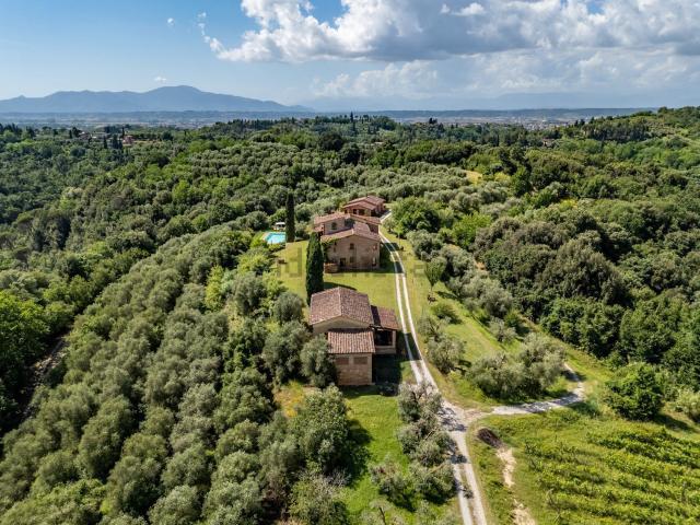 Rustico in vendita a La Serra, San Miniato