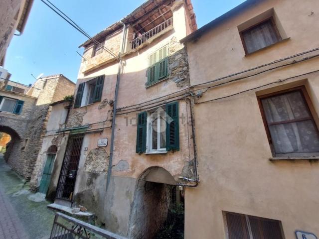 Rustico in vendita a Pietrabruna, Liguria