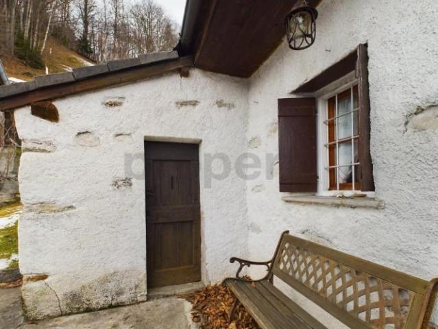 Haus kaufen in Acquarossa, Tessin