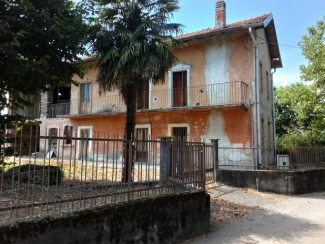 Terreno in vendita a Biandronno, Lombardia