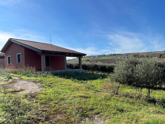 Rustico in affitto a Benevento, Campania
