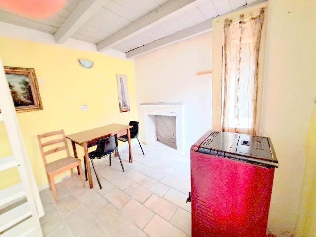 Rustico in affitto a Granozzo Con Monticello