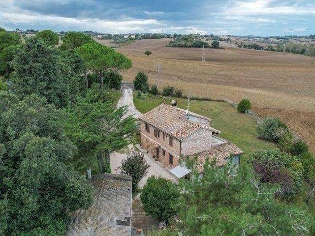 Rustico in affitto a Marche, Ancona