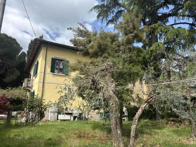 Villa Indipendente in affitto a Montevarchi, Toscana