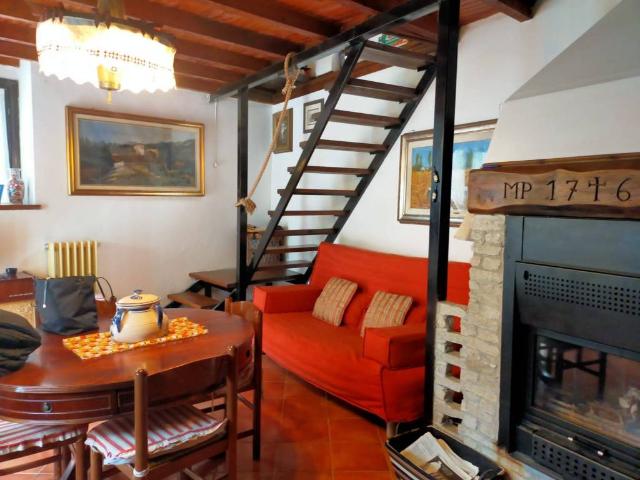 Rustico in affitto a Gad, Piemonte