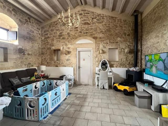 Villa Indipendente in affitto a Gilestra, Ragusa