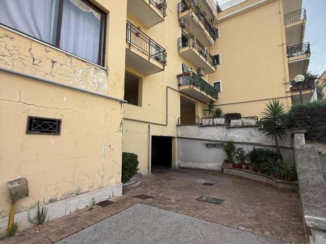 Box in affitto a Starza della Regina, Somma Vesuviana