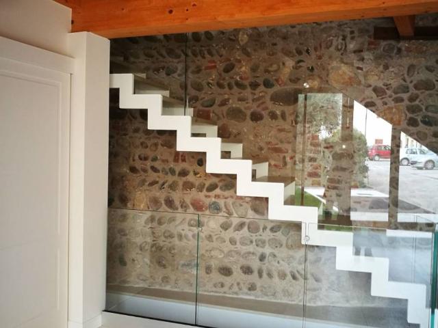 Appartamento in affitto a Ovest, Brenzone