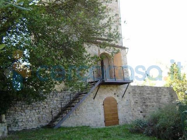Villa Indipendente in affitto a Montelupino, Izzalini